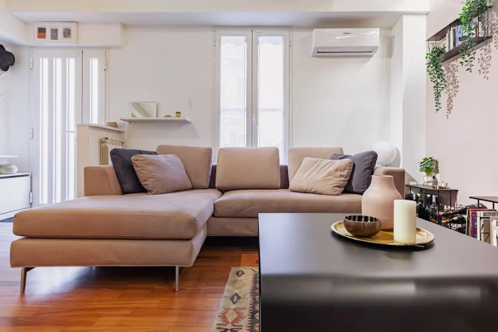Appartement Elegante Loft Su 2 Piani A 5 Minuti Da San Siro à Milan Extérieur photo
