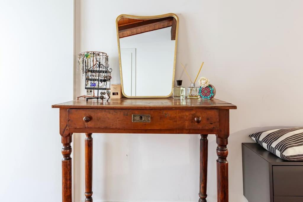 Appartement Elegante Loft Su 2 Piani A 5 Minuti Da San Siro à Milan Extérieur photo