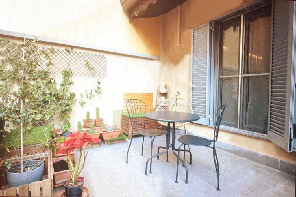 Appartement Elegante Loft Su 2 Piani A 5 Minuti Da San Siro à Milan Extérieur photo