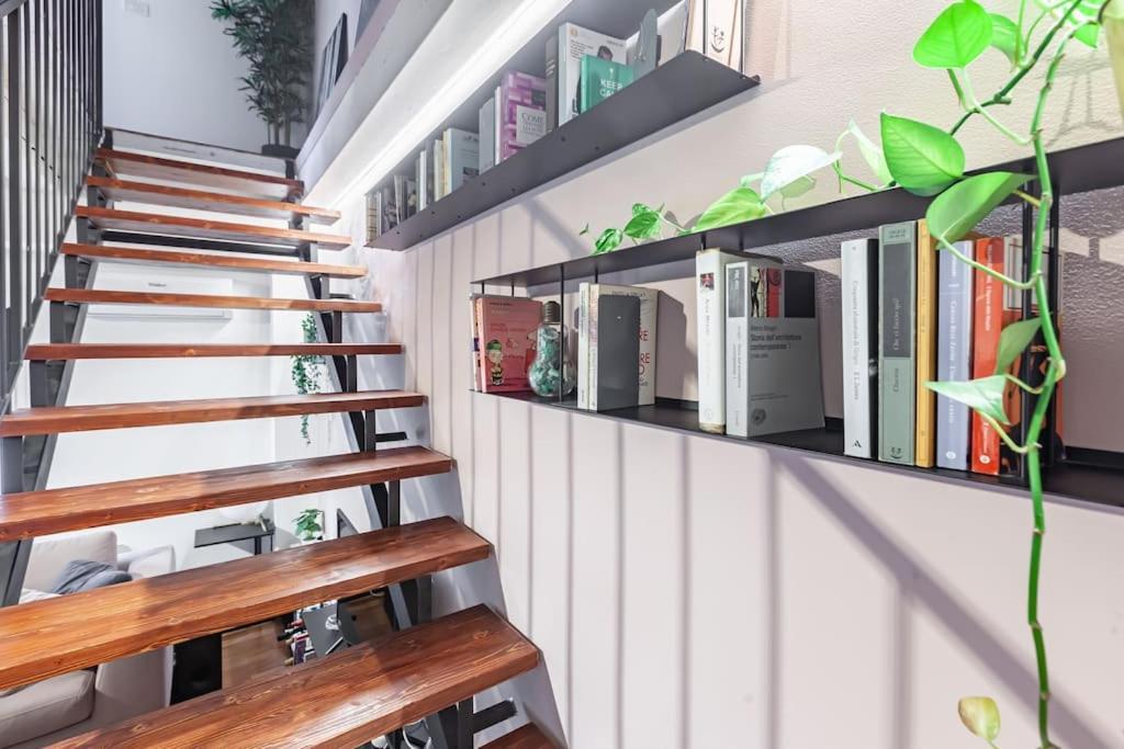 Appartement Elegante Loft Su 2 Piani A 5 Minuti Da San Siro à Milan Extérieur photo